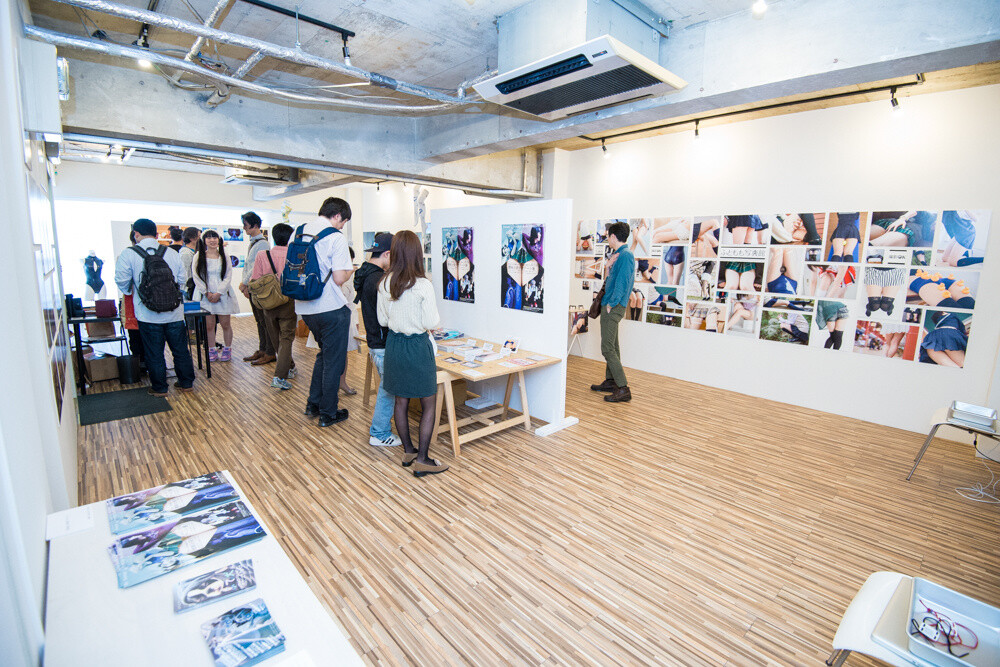 Sexy? Fetishistic? Heart-Throbbing Aimai Bishoujo Art Exhibit Begins 0