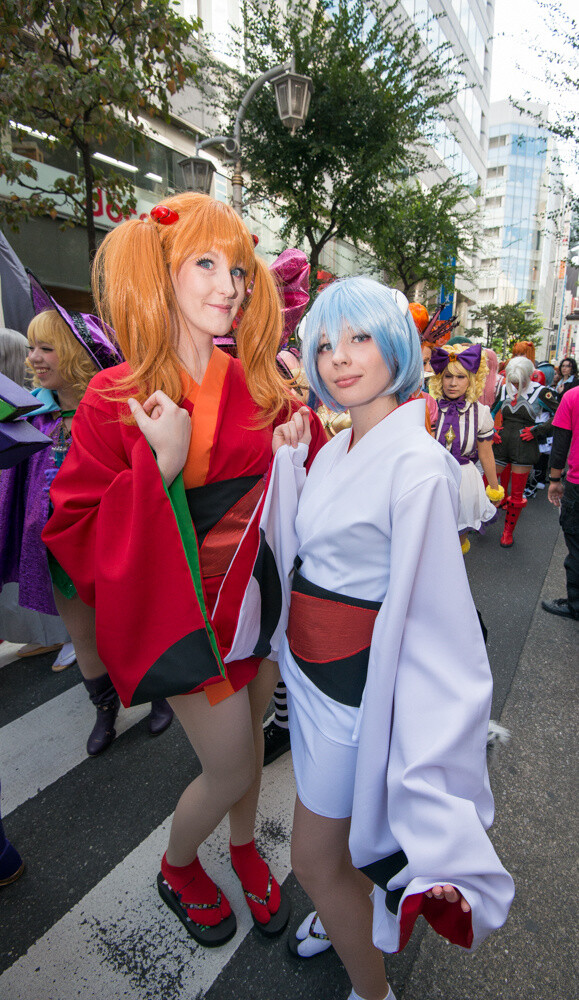 Cosplay Parade Brings Excitement to Ikebukuro! 16
