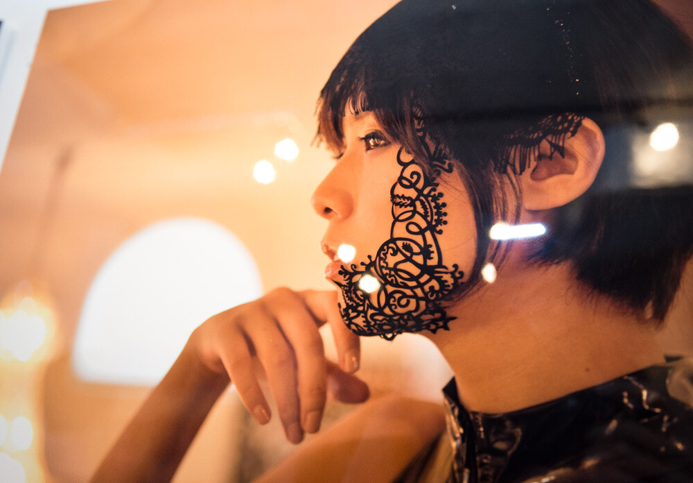 Sexy? Fetishistic? Heart-Throbbing Aimai Bishoujo Art Exhibit Begins 20