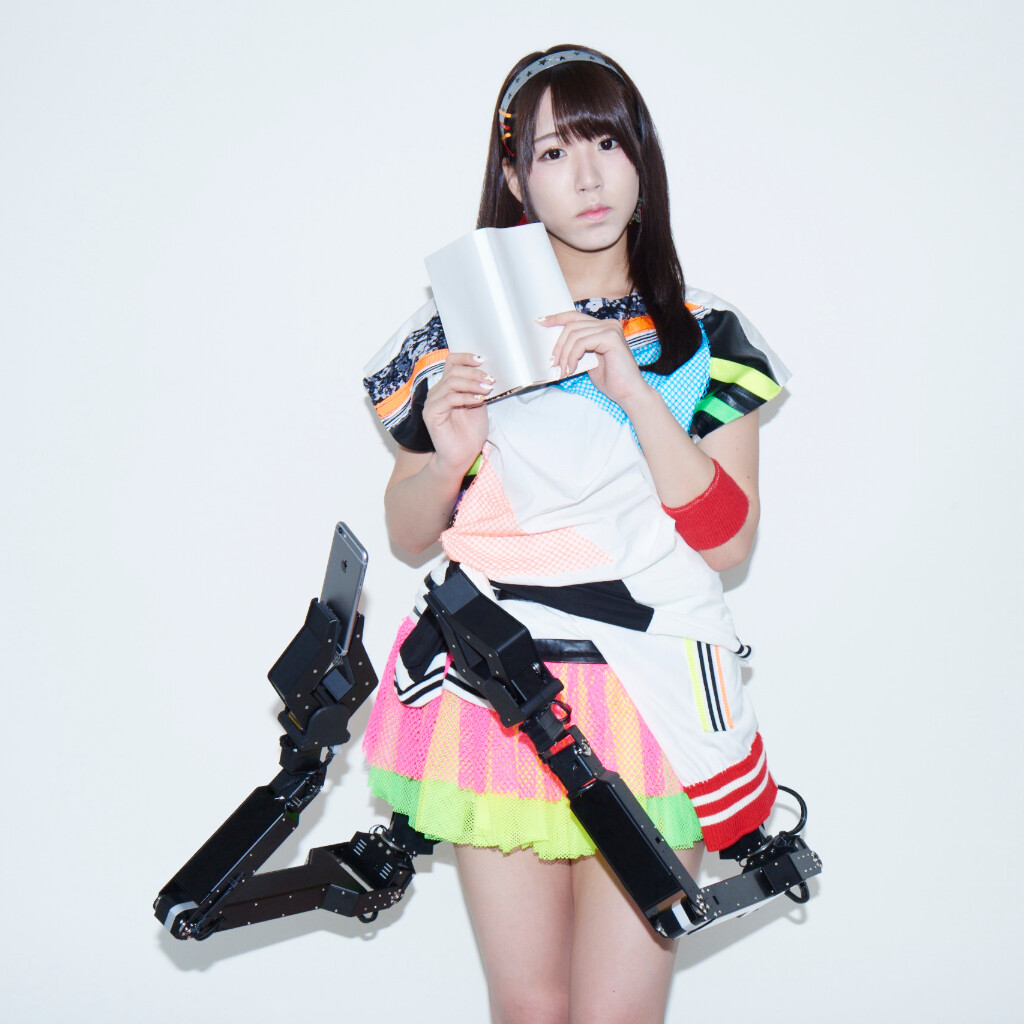 Idol Unit Moso Calibration Features the Arm Skirt in New MV! 2