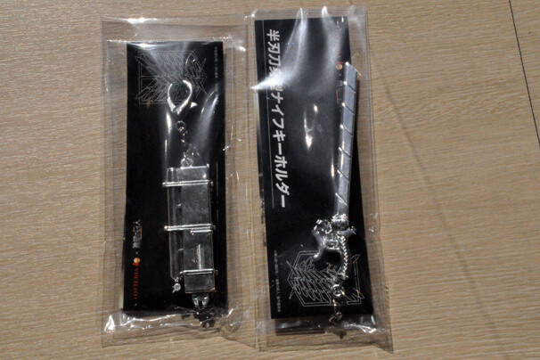 We Take on Lotteria’s 10-Meter Class Titan Burger! 11