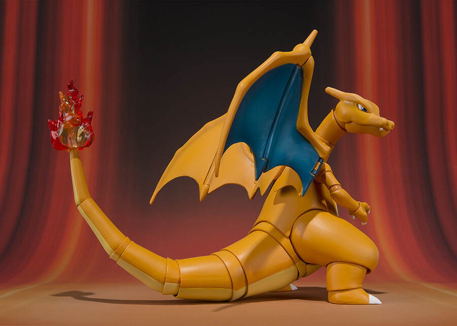 Charizard (side) ©Nintendo, Creatures Inc., GAME FREAK Inc., TV Tokyo Corp., ShoPro, JR Kikaku  ©Pokémon 3