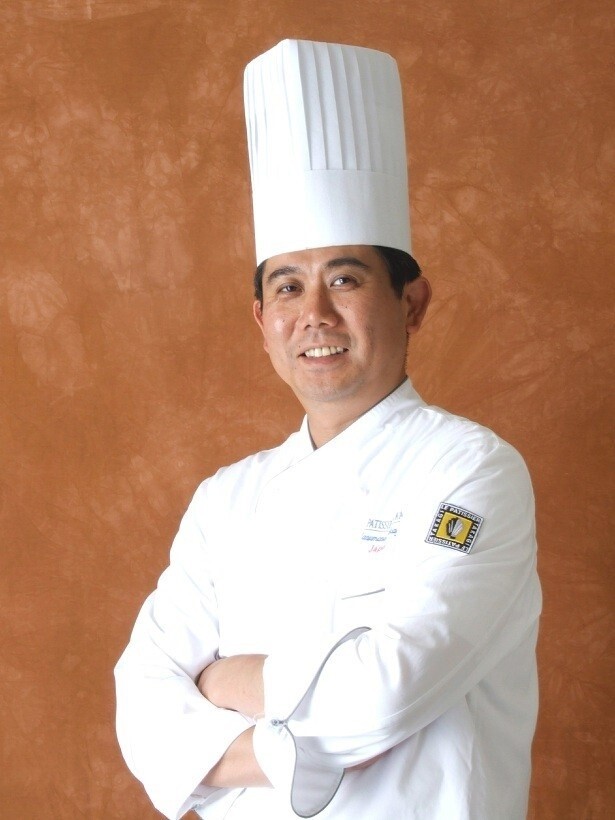 Kit Kat Sushi?! Tokyo's Fancy Ginza District Is Home to a World's First! 13