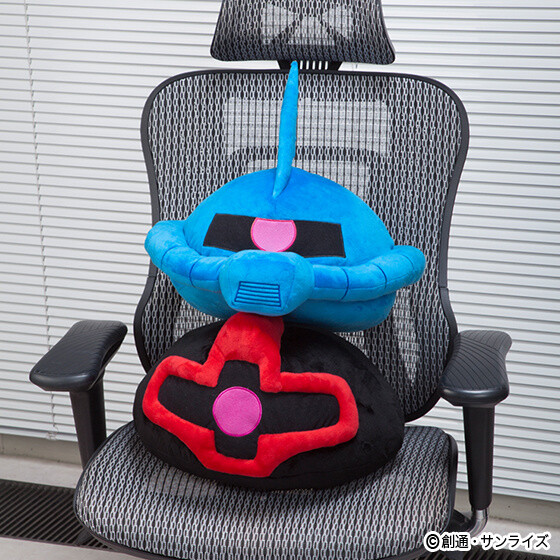 Rest Your Behind on a Gundam’s Head with These Fluffy Cushions! 6