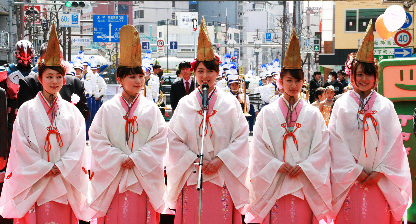 An Event Bigger Than Comiket?! Nipponbashi Street Festival in Osaka 1