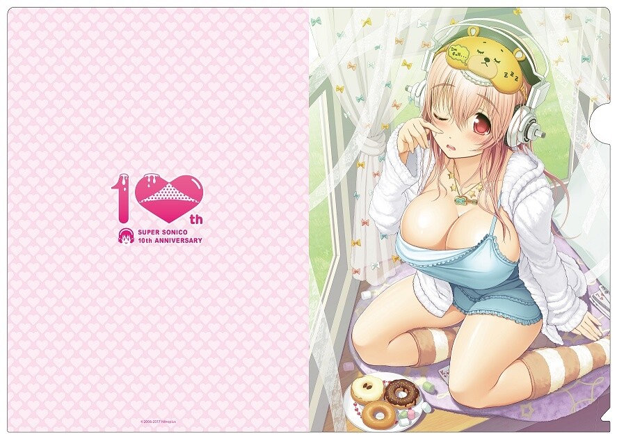 Super Sonico Celebrates Her 10th Anniversary with Illustration Exhibit! 3