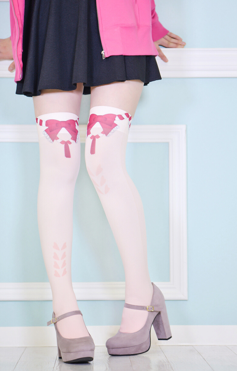 Akihabara Culture & Iwashita New Ginger Come Together! Iwashita New Ginger×Nagomi Style Cafe Collaborative Knee-high Socks on Sale Oct. 30! 1