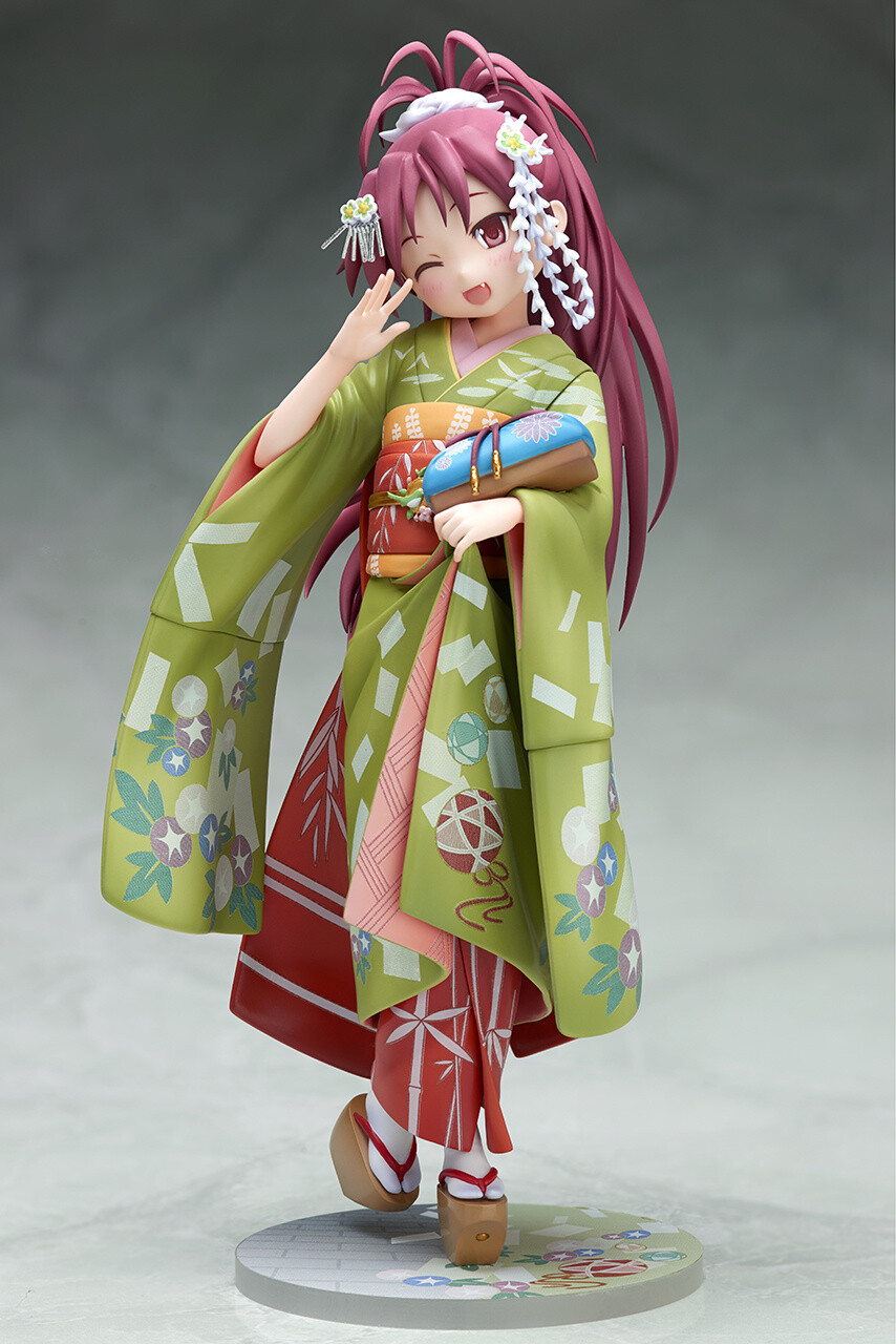 8 Breathtaking Kimono-Clad Figures! 5