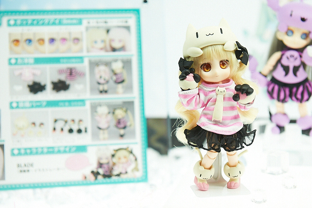 REVdoll Mirai also costs ￥12,800. 1