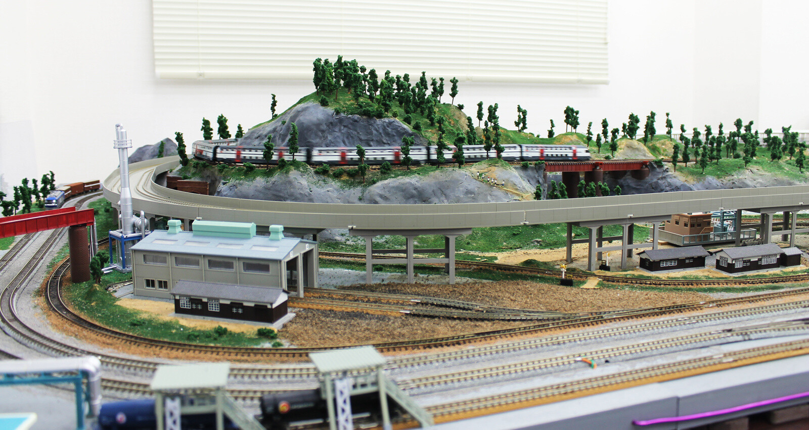 Artesia: A Model Train Buying and Selling Shop in Akihabara 10