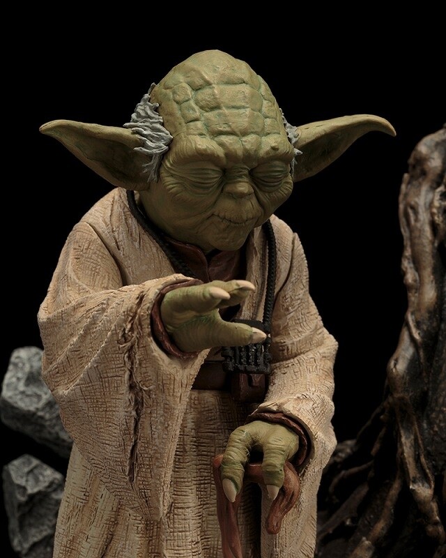 ArtFX Yoda from The Empire Strikes Back Returns with Brand New Paint Job in May 2017! 3