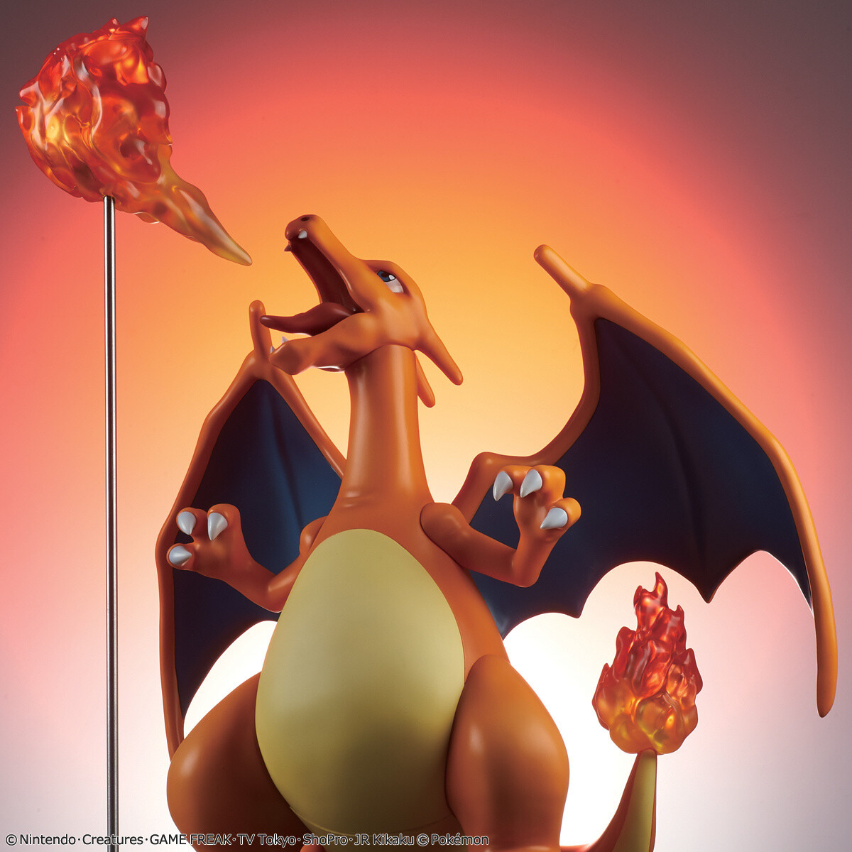 Huge Charizard Figure to Release in July! 4