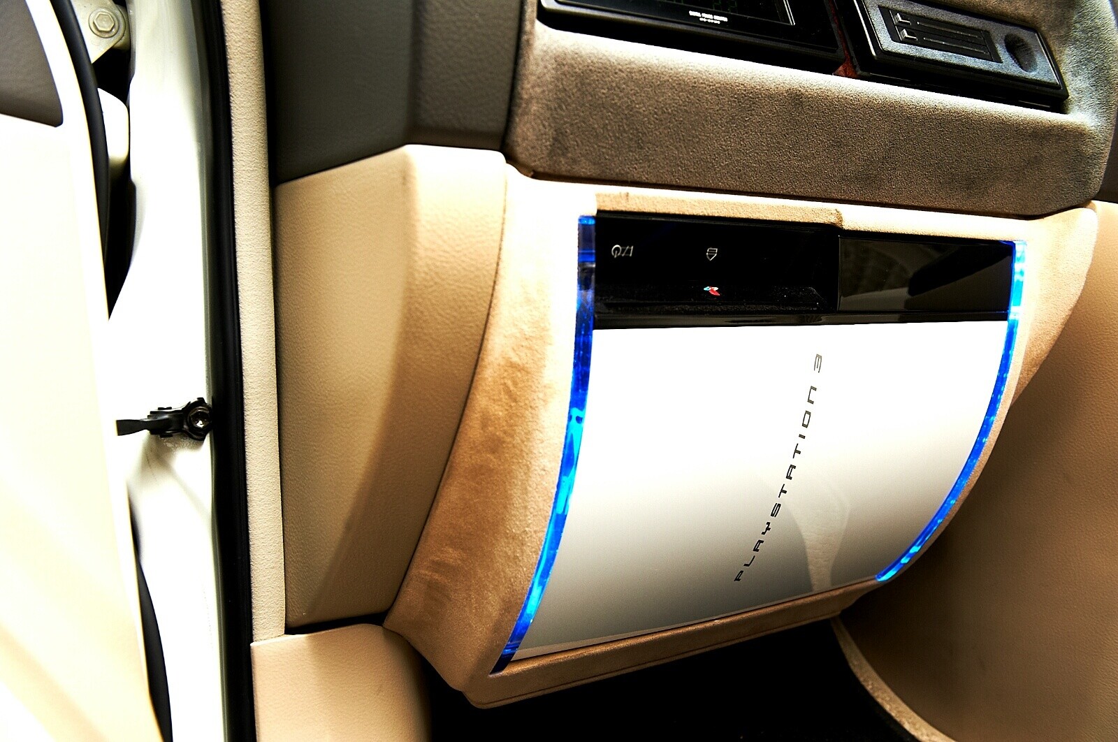 Going Beyond Just Visuals, New Itasha Amaze with Sound (Part 1 of 2) 6