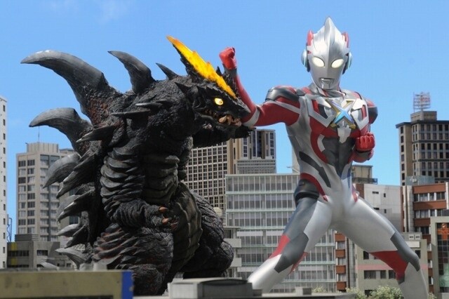 Revealing the Brand New Appearance and the Brand New Zanadium Ray of Ultraman X 2