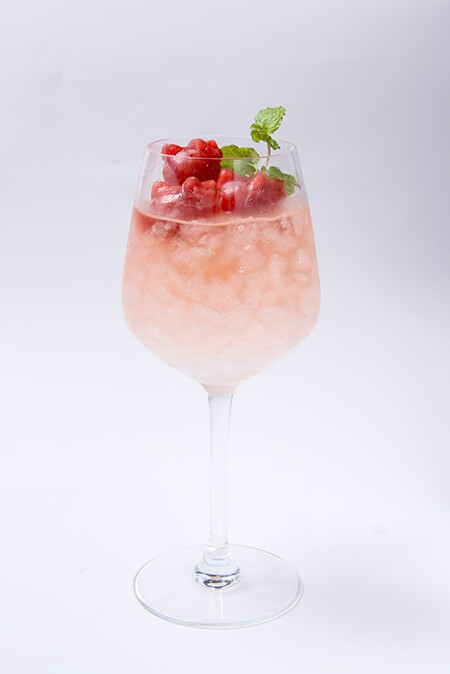 Merry Christmas with Hello Kitty! Café Featuring Hello Kitty Opens in Shibuya 10