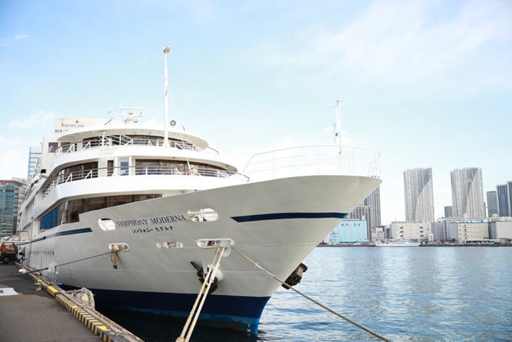 2,000 Fans Enjoy Black Butler Tokyo Bay Cruise 1