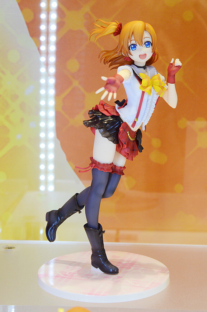 Looking Back at WonFes 2015 [Winter]! Part 2: Photo Collection of Cute and Sexy Figures! 239