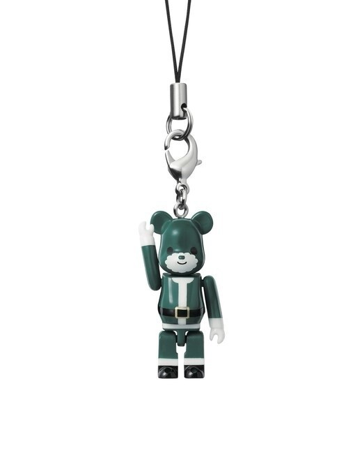 BE@RBRICK TM &　© 2001-2013 MEDICOM TOY CORPORATION. All rights reserved. Bear Santa BE@RBRICK Strap (forest green) 1