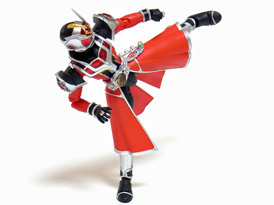 S.H.Figuarts Kamen Rider Wizard Flame Dragon Review 11