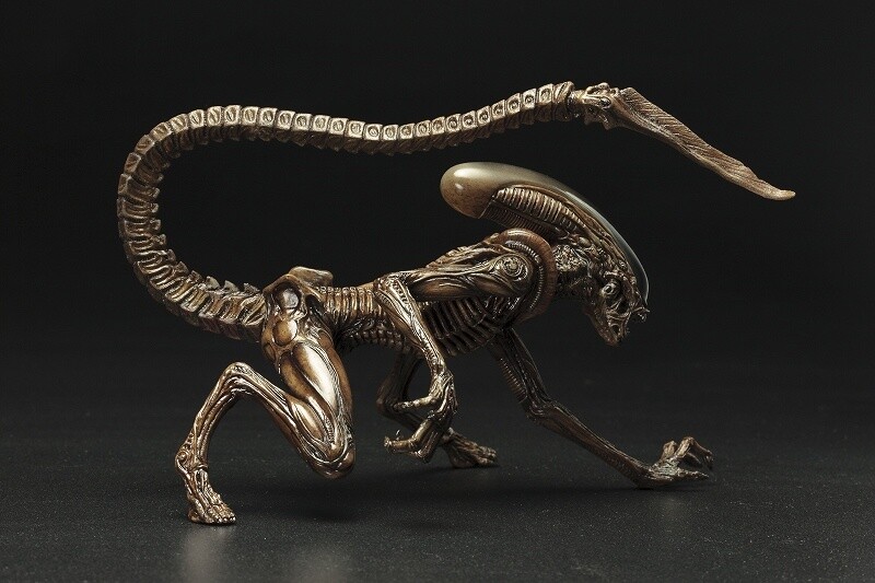 The Menace Has Returned! Figure of Dog Alien from Alien 3 Lands in October! 6