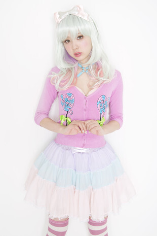 Model Amo Produces Cosplay Brand Lunatic Lemony Lollipop 5