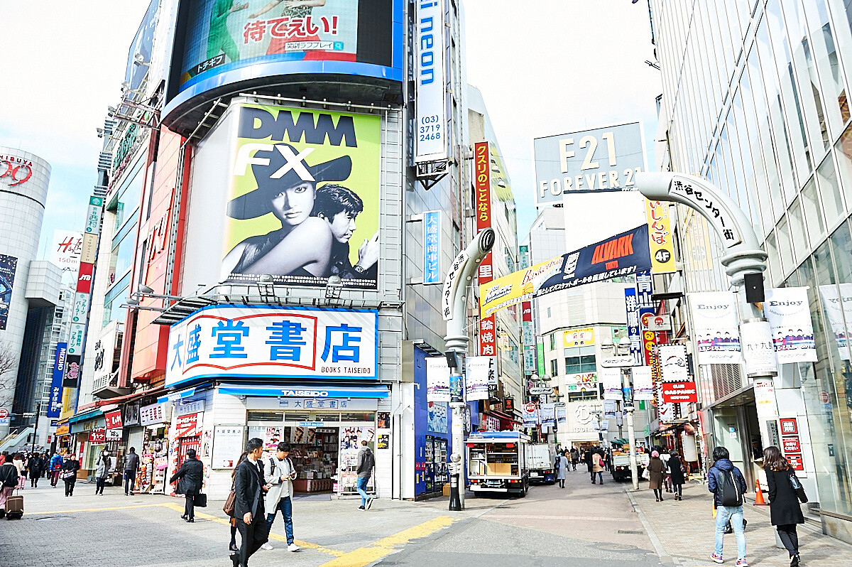 The World’s Only SAO Projector Room Opens for Limited Time at Karaoke-kan Shibuya Honten! 1