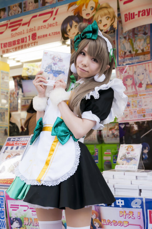 Hayase Ami Cosplays as Minami Kotori at Akihabara Gamers Event 3