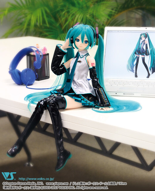Former Vaio & Aibo Developer Joins Up with Toy Maker for New Hatsune Miku Articulated Doll 2