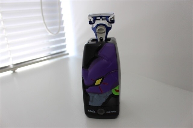 A New Collaboration is Born Between Eva and Schick; The Shave Impact Begins 1