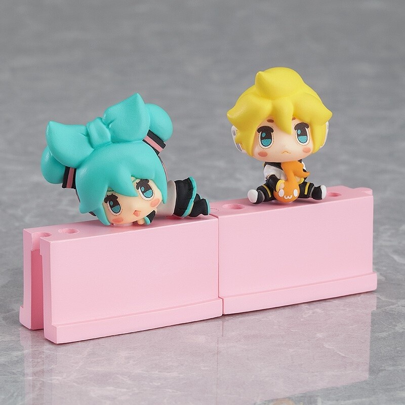 Miku Can Go for a Ride Atop Your Smartphone with New Earphone Jack Accessories! 0