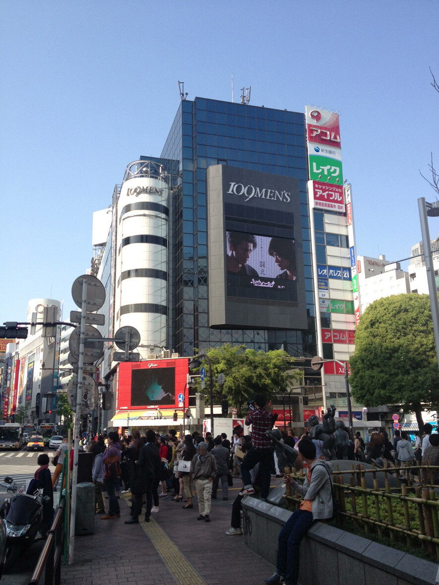 The Arcadia Appeared in the Skies of Shibuya?! Promotional Event for “Captain Harlock” Held on May 8 3