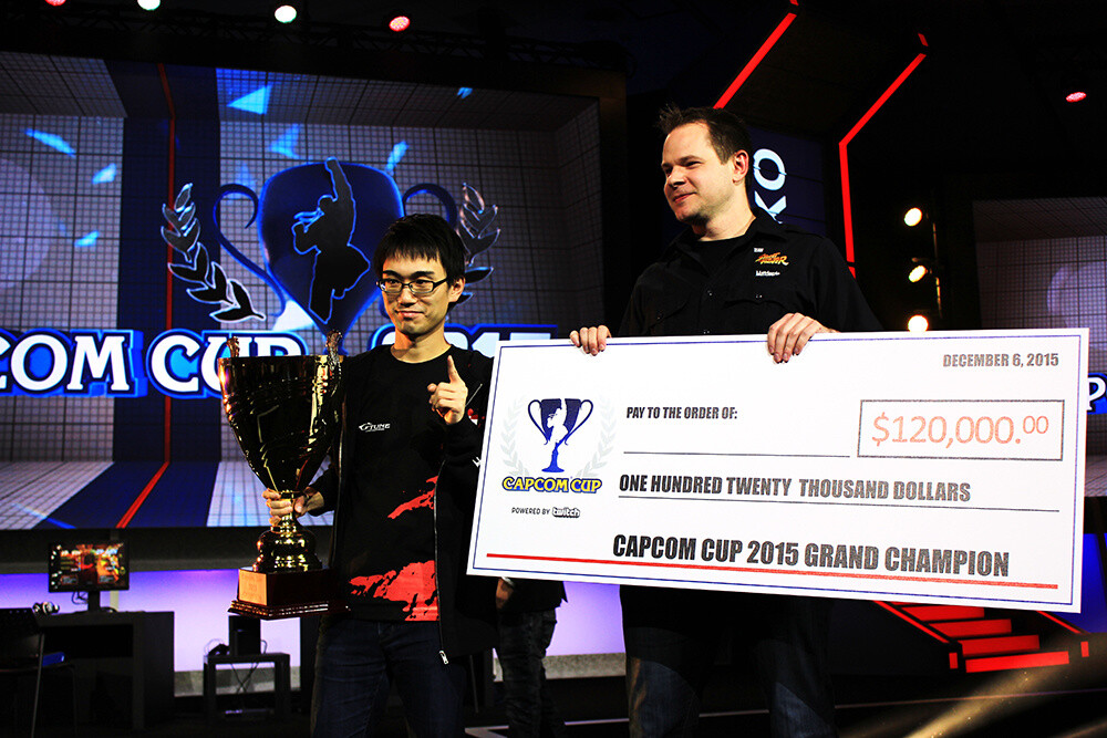 Kazunoko Wins “Ultra Street Fighter IV” World Championship Capcom Cup Finals 2015! 8