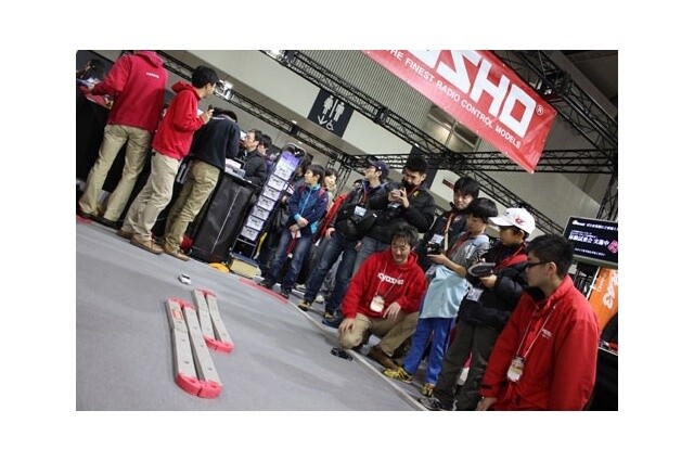 © Shuichi Shigeno / Kodansha Ltd., 2016 New Initial D the Movie L3 Production Committee 1