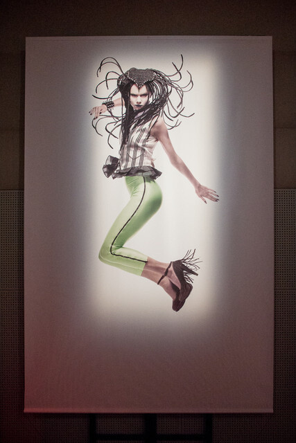 There is So Much *JoJo* Love, the Building Can’t Contain It! *JoJo* Photo Exhibition Being Held Now in Shiseido Ginza Building 18