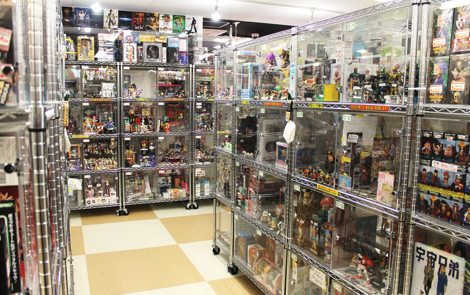 ASTOP: A Rental Showcase Specialty Shop in Akihabara 5