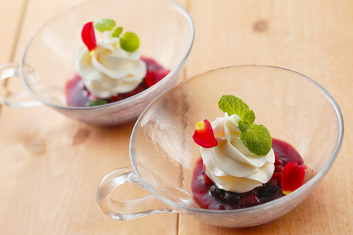 Enjoy 20 Berry Desserts at the My Favorite Berry Sweets Buffet 2017! 0