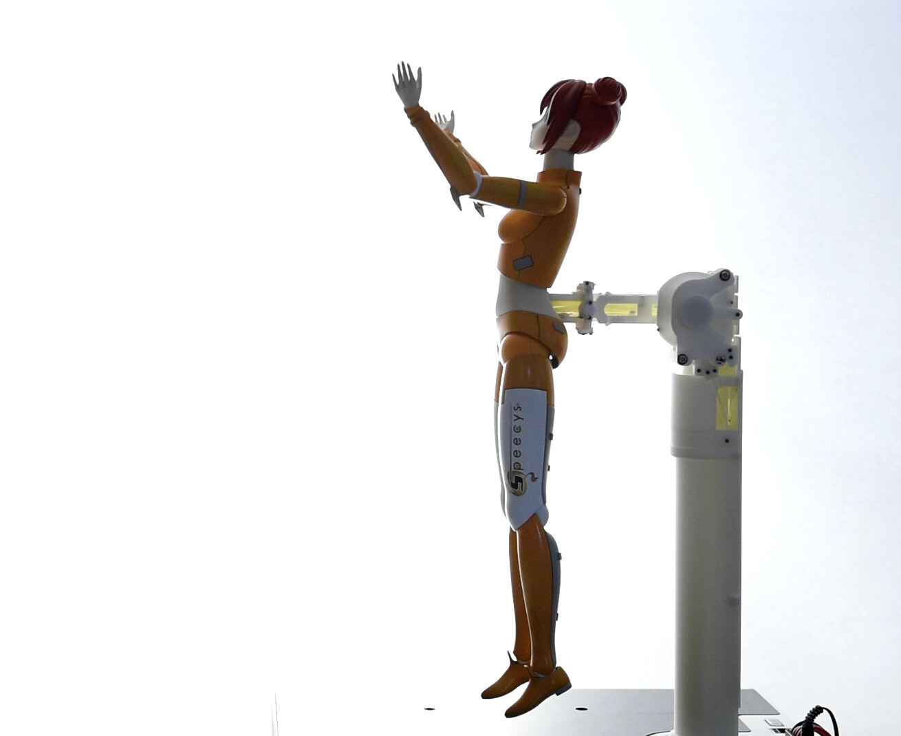 World’s First Singing & Dancing Robot Idol Released! 1