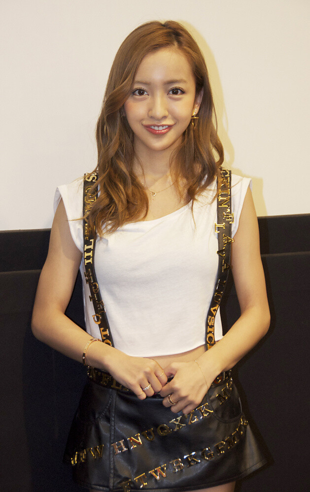 Tomomi Itano Brings Her SxWxAxG to USA! 8