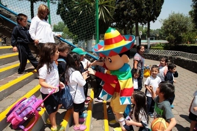 © Yoshito Usui / Futabasha, Shin-Ei Animation Co. Ltd., TV Asahi Corp., 2015 ADK 2