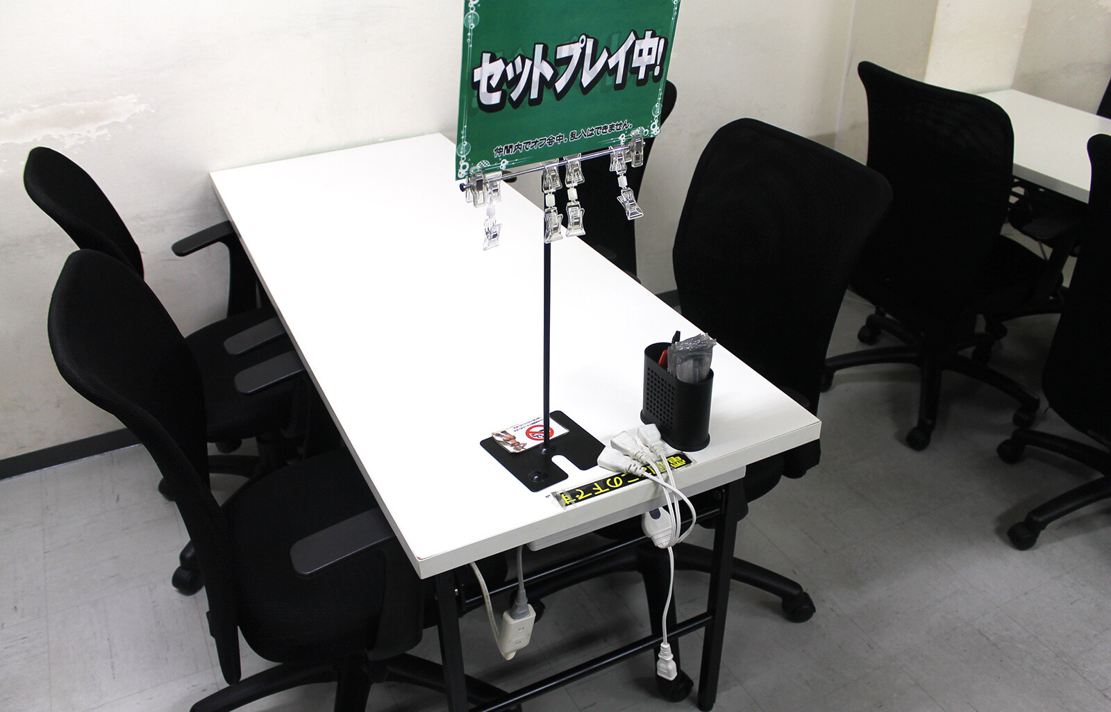 Portable Game Cafe Akihabara Shukaijo: Handheld Games, Cell Phone Games, Play Them All Here! 6