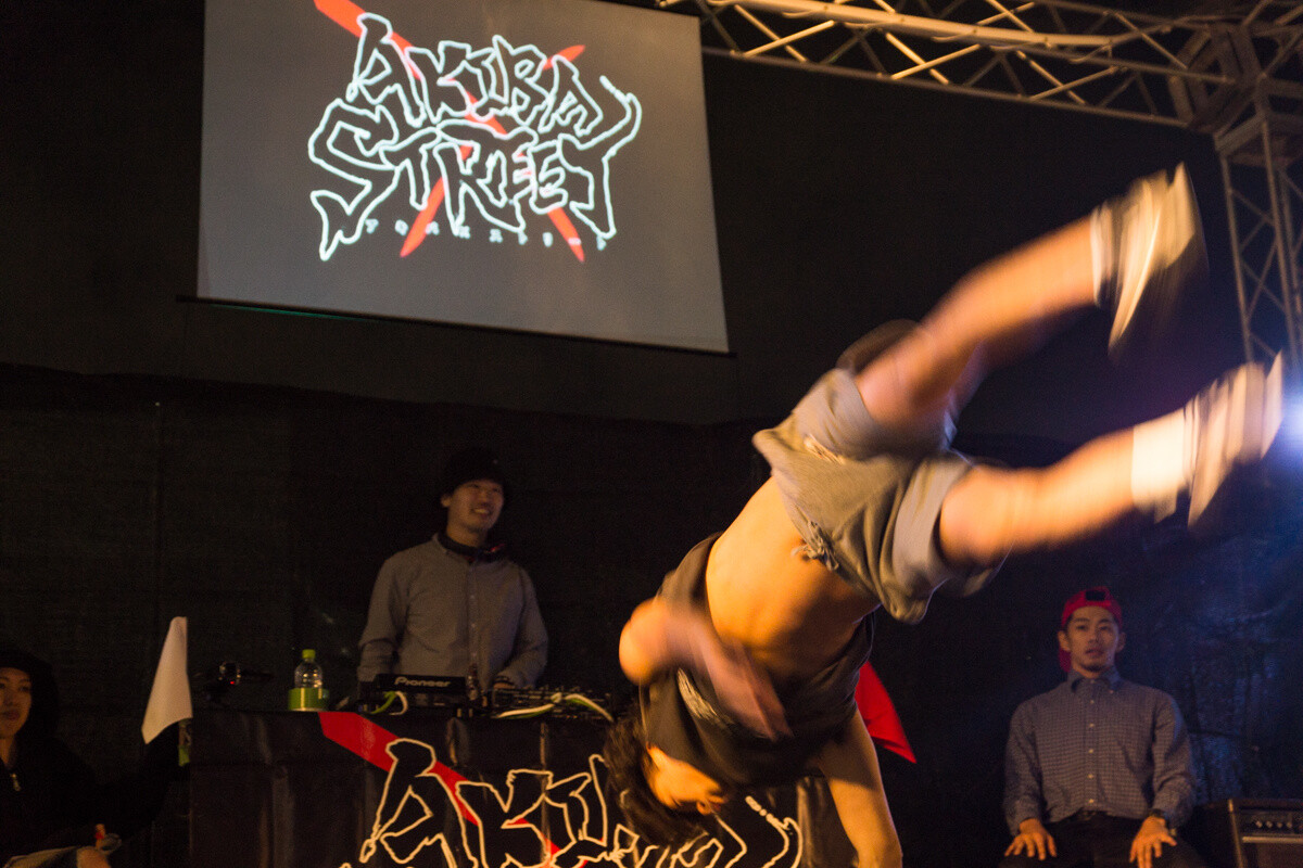 Best Otaku Dancer in Japan Decided! 14