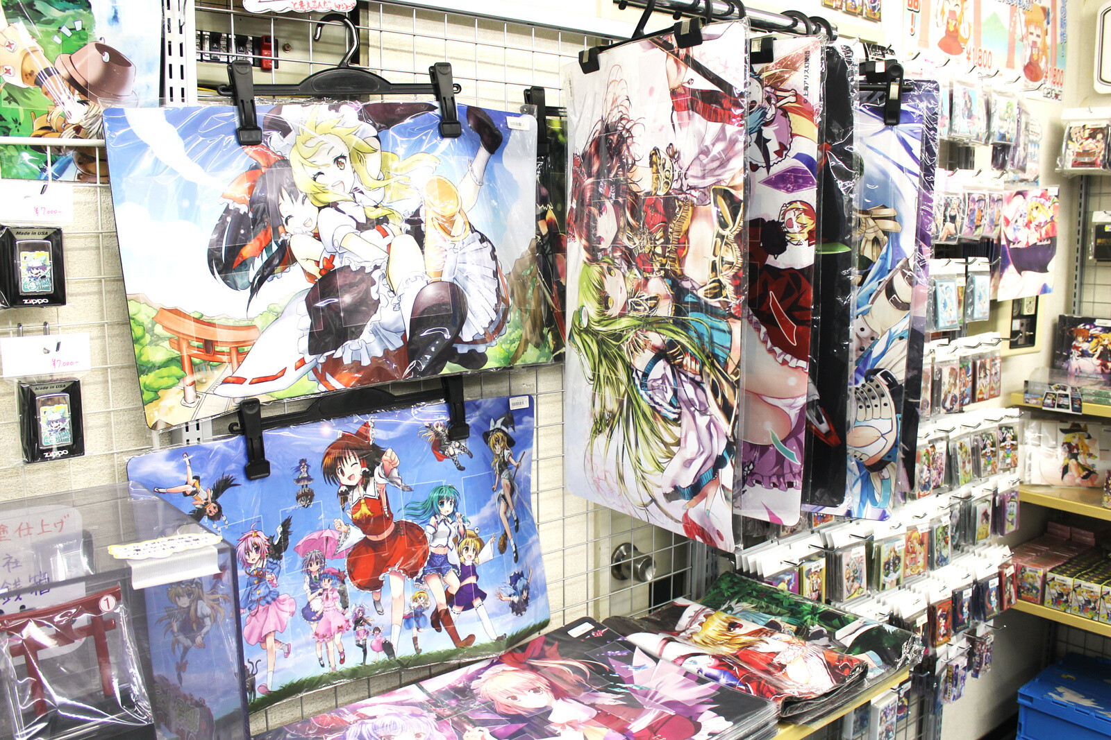 WhiteCanvas Akiba: A Doujinshi and Doujin Goods Specialty Shop in Akihabara 10