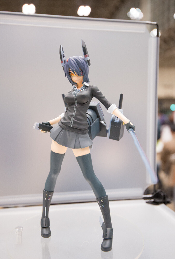 Looking Back at WonFes 2015 [Winter]! Part 2: Photo Collection of Cute and Sexy Figures! 36