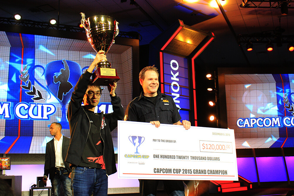 Kazunoko Wins “Ultra Street Fighter IV” World Championship Capcom Cup Finals 2015! 7