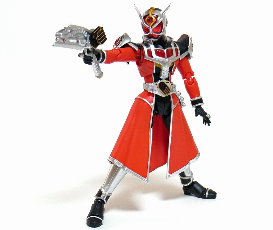 S.H.Figuarts Kamen Rider Wizard Flame Dragon Review 12