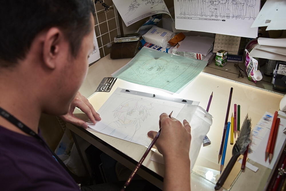 Sometimes it’s more efficient to work with paper in the professional environment. 5