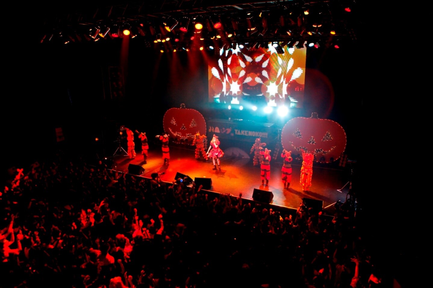 Kyary Pamyu Pamyu Transforms Into Betty Boop and Performs Continuous Shows with Her First Halloween Song! 6