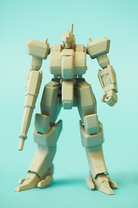 Total height: approx. 10 centimeters. To release this spring. 10