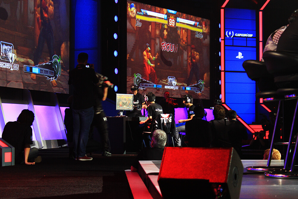 Kazunoko Wins “Ultra Street Fighter IV” World Championship Capcom Cup Finals 2015! 1