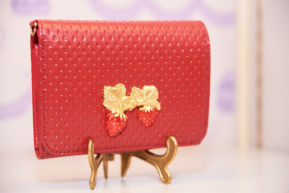 Q-pot. Marks 15th Anniversary with Mouth-watering Strawberry Pieces [Photo Report] 6